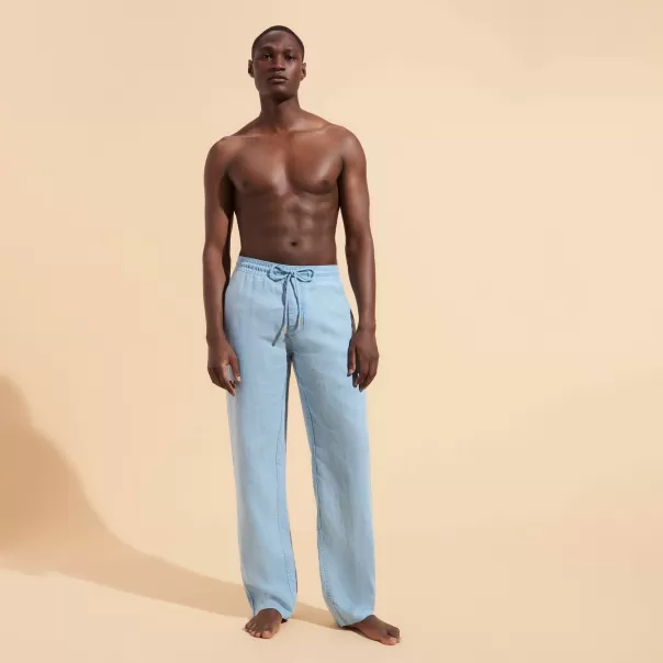 Homme Pantalons Source / Bleu Pantalon En Lin Homme Uni Coloration Minérale Naturelle Tarif Vilebrequin